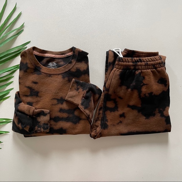 CUSTOM BLEACHED MEDIUM SWEATSUIT - Picture 2 of 8